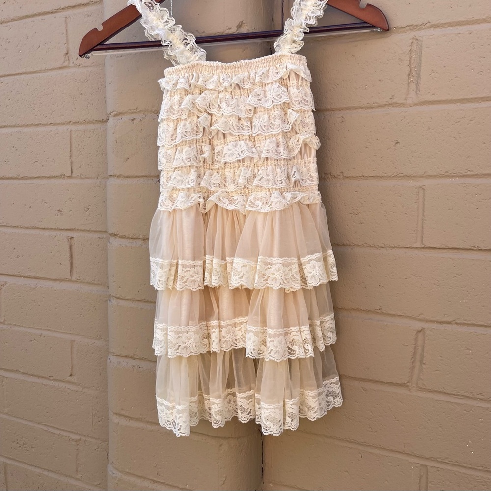 Toddler Cream Lace Ruffle‎ Dress size Medium with Burgundy removable sash